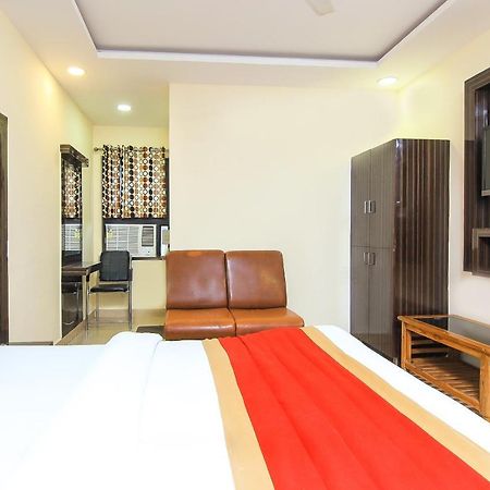 Oyo 8883 Hotel Comfort Zone Lakhnaú Exteriér fotografie
