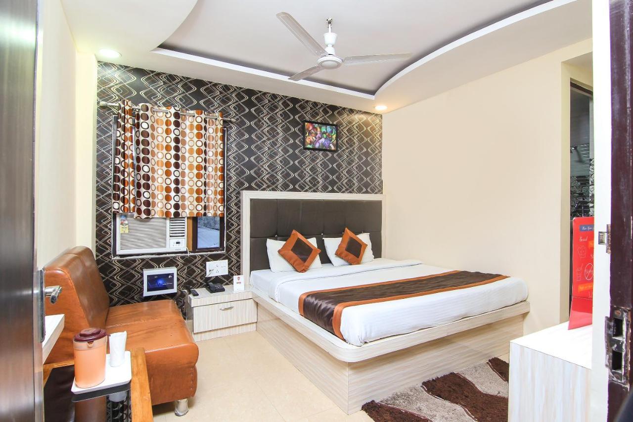 Oyo 8883 Hotel Comfort Zone Lakhnaú Exteriér fotografie